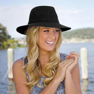 Victoria Fedora