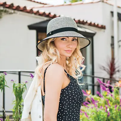 Darby Cloche